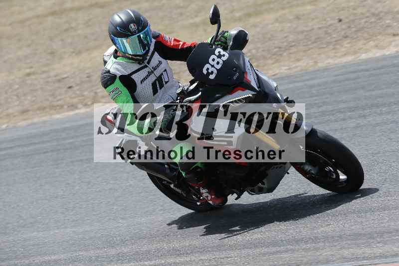 /21 17.06.2026  Ducati Schweiz Track Warmup ADR/Gruppe gelb/383